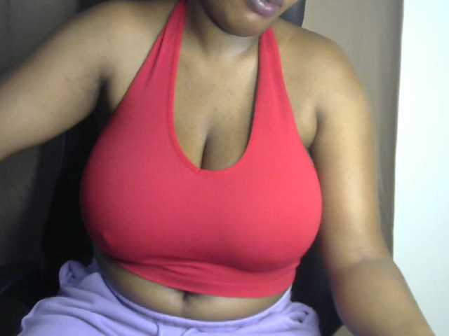 sexyhazel live cam on BongaCams