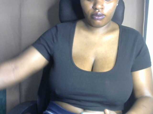 sexyhazel live cam on BongaCams