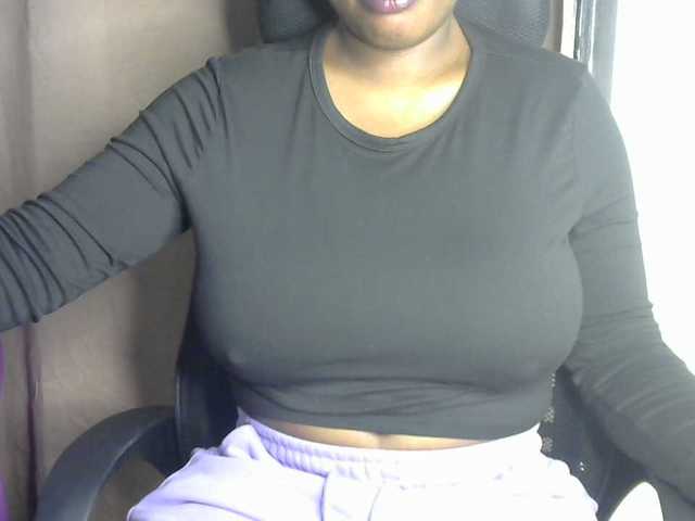 sexyhazel live cam preview