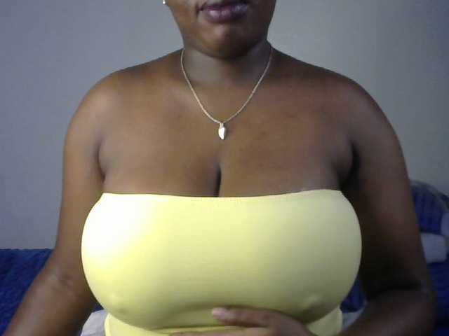 sexyhazel's BongaCams show and profile