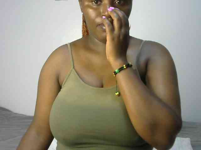Model: Sexyhazel
