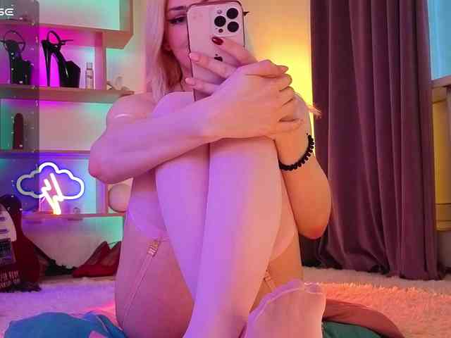 inchcaser Live Webcam on BongaCams