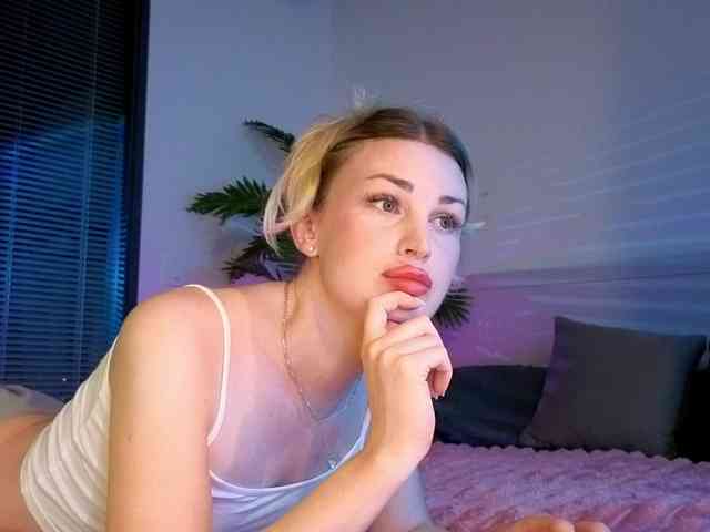 inchcaser Live Webcam on BongaCams