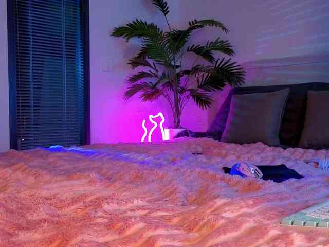 inchcaser Live Webcam on BongaCams