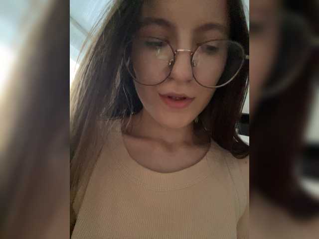 sweet-kiss22 live cam on BongaCams
