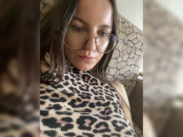 sweet-kiss22 live cam on BongaCams