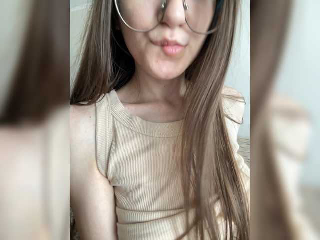 sweet-kiss22 live cam on BongaCams
