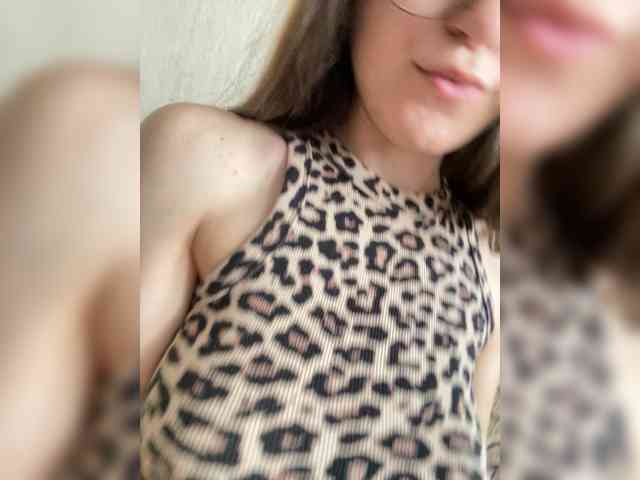sweet-kiss22 Sex Cam Show