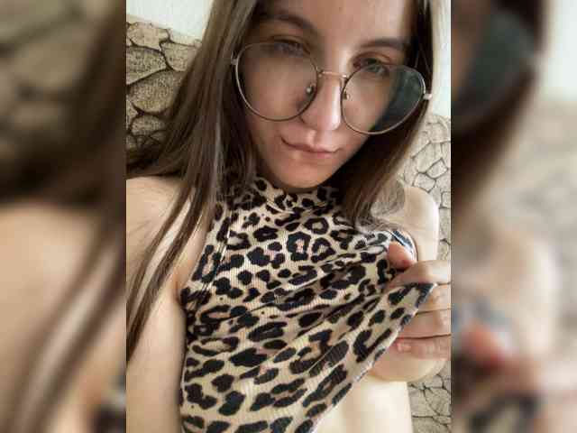 sweet-kiss22 Sex Cam Show