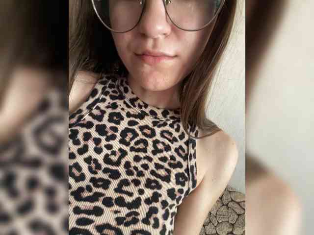 sweet-kiss22 Sex Cam Show