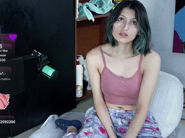Camila05torres's BongaCams show and profile