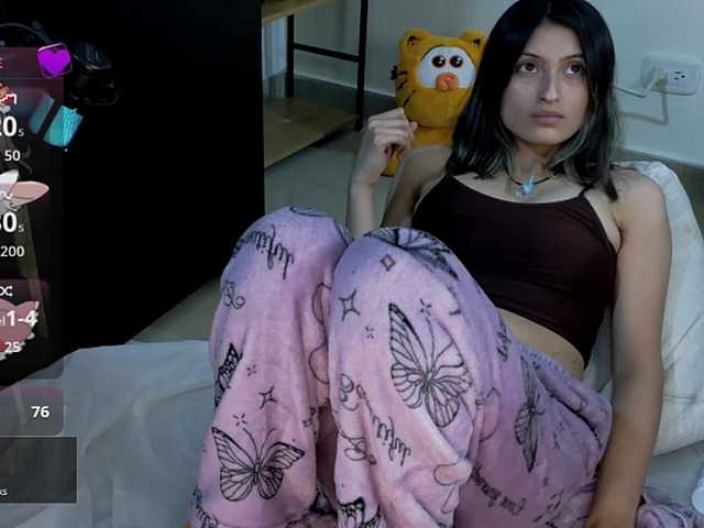 Camila05torres live cam on BongaCams