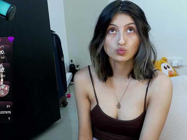 Camila05torres live cam on BongaCams