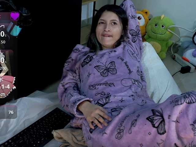 Camila05torres live cam on BongaCams