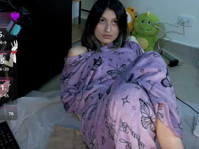 Camila05torres live cam on BongaCams