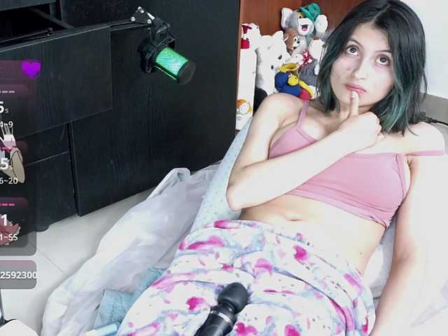 Camila05torres's BongaCams show and profile