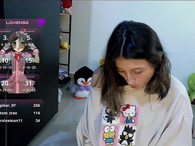 Camila05torres live cam on BongaCams