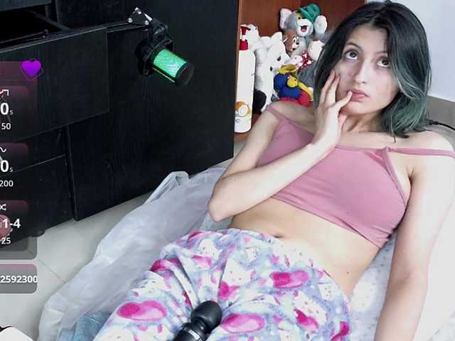 Camila05torres's BongaCams show and profile