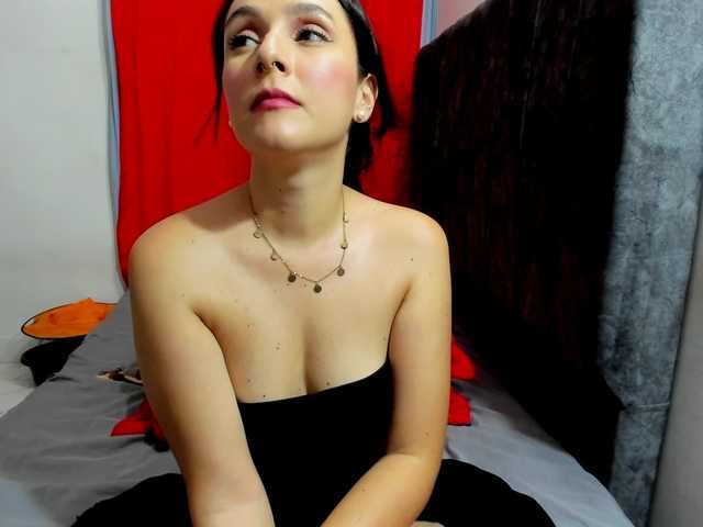 pantheisa live cam on BongaCams