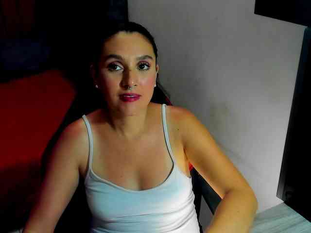 pantheisa Live Webcam on BongaCams