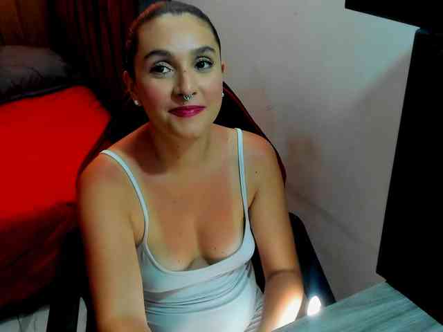 pantheisa Live Webcam on BongaCams