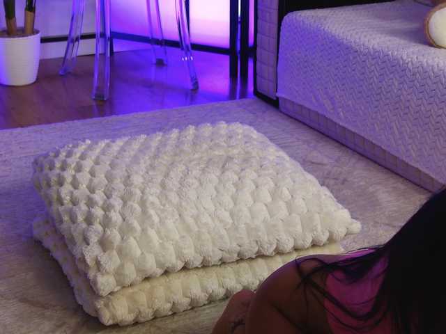 OnlyXandra7 live cam on BongaCams