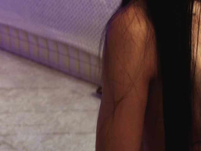 OnlyXandra7 live webcam show
