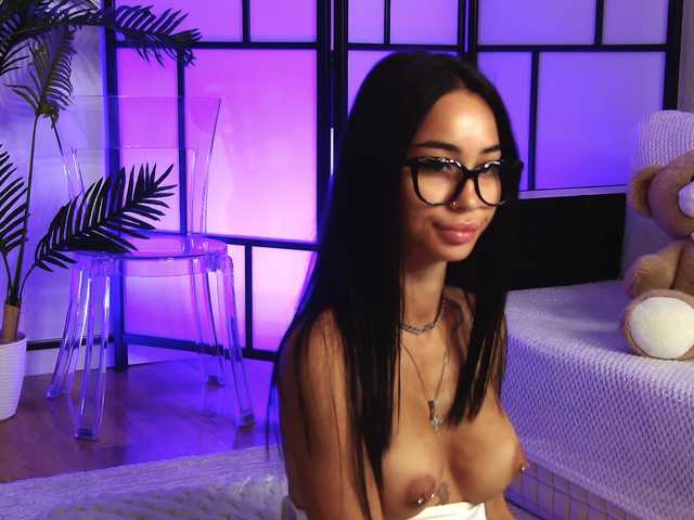 OnlyXandra7 live cam preview