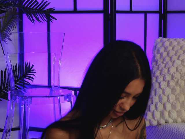 OnlyXandra7 live webcam show