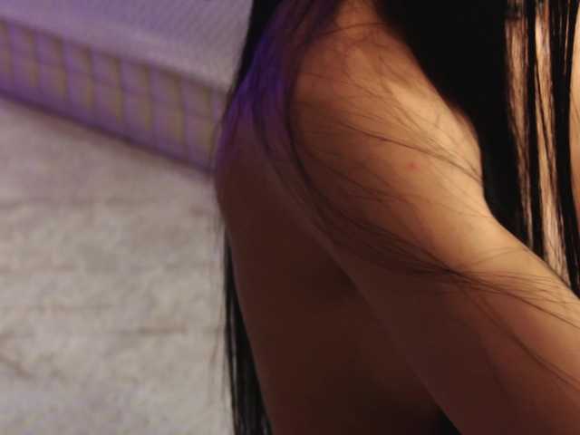 OnlyXandra7 live webcam show