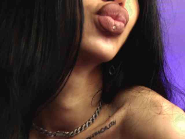 OnlyXandra7 webcam