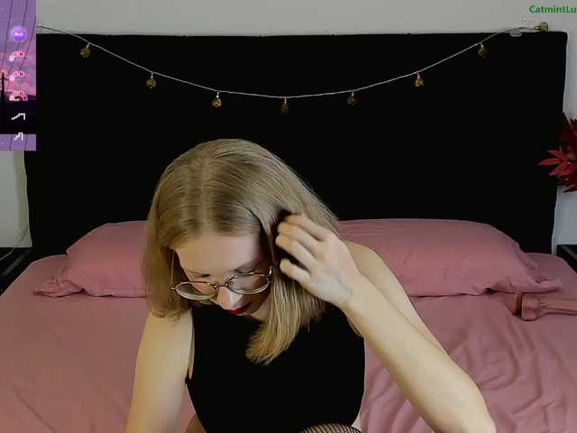 CatmintLush live cam preview