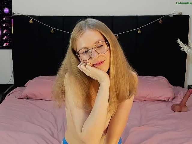 CatmintLush live webcam show