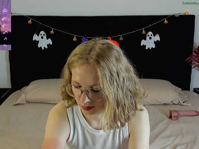 CatmintLush, live now on BongaCams