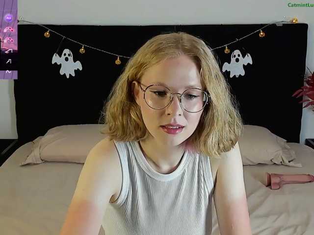 CatmintLush, live now on BongaCams