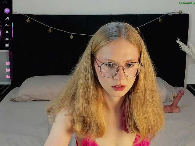 CatmintLush live webcam show