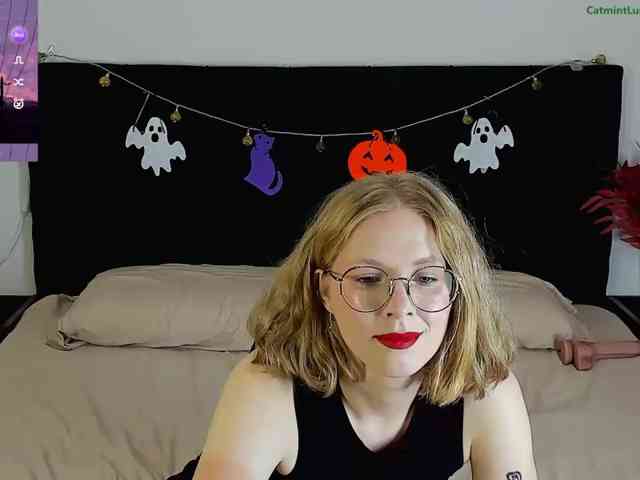 CatmintLush webcam