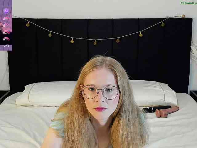 CatmintLush webcam