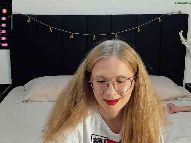 CatmintLush webcam