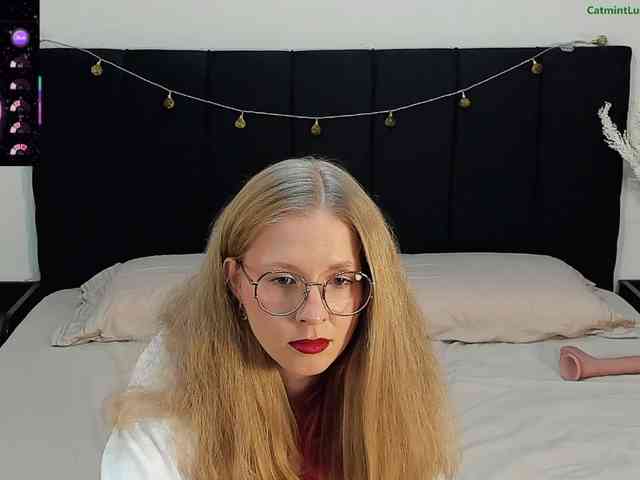 CatmintLush webcam