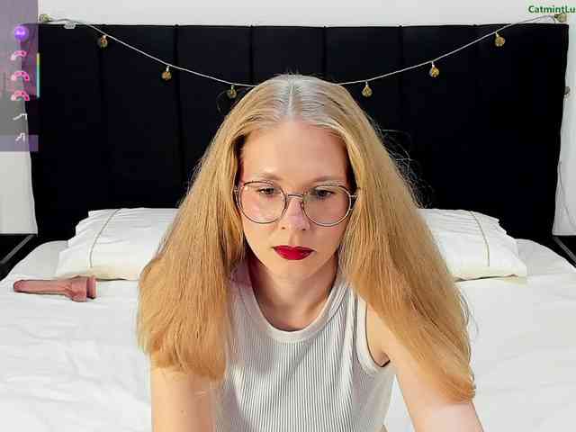CatmintLush webcam