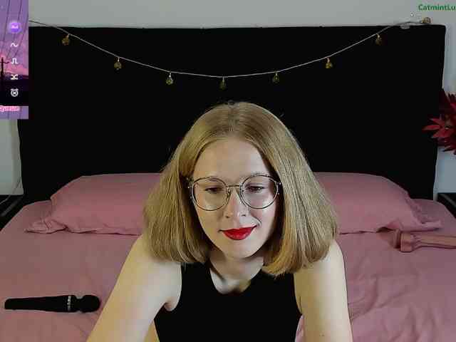CatmintLush webcam