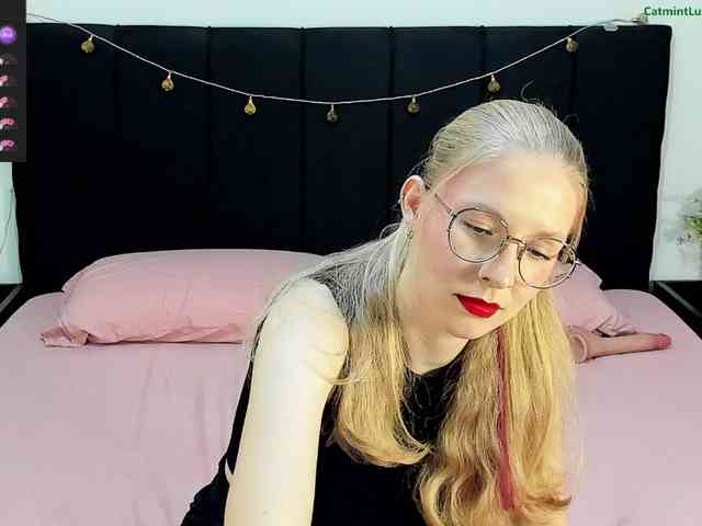 CatmintLush webcam