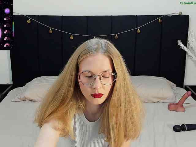 CatmintLush webcam