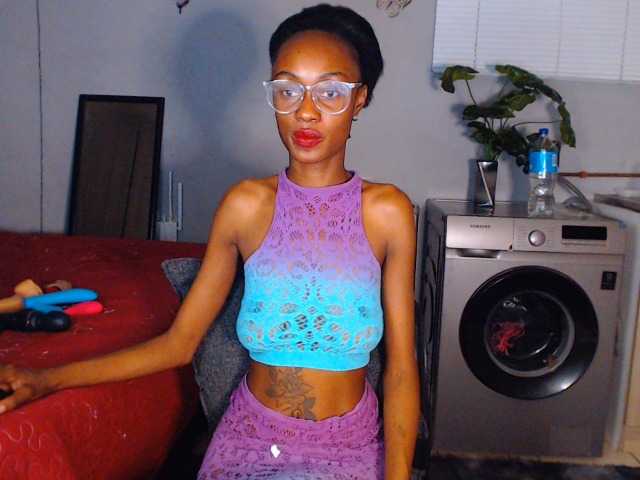 Sexybellaa22, live now on BongaCams