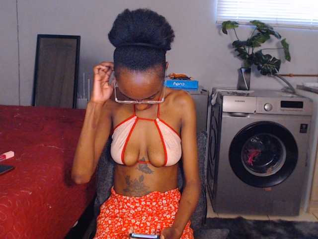 Sexybellaa22 live cam preview