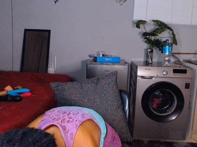 Sexybellaa22, en directo ahora en BongaCams
