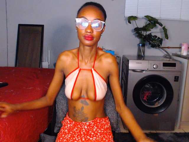 Sexybellaa22 live cam preview