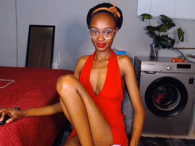 Sexybellaa22 live cam on BongaCams