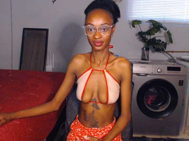 Sexybellaa22 live cam preview